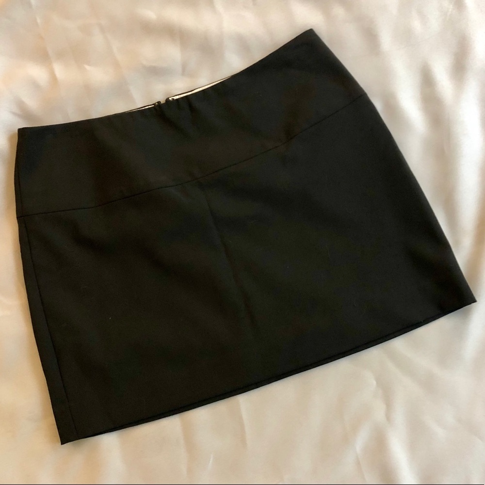 Black Express Skirt